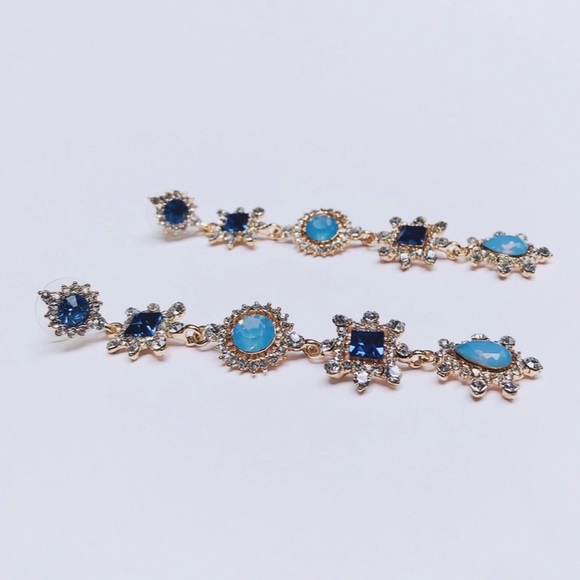 Classy blue dangling rhinestone earrings - Picture 3 of 11